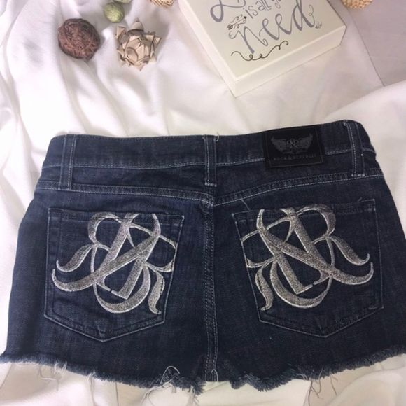 Rock & Republic dark blue demin jean short Shorts Size 27‎ women’s flayed * - Picture 2 of 8
